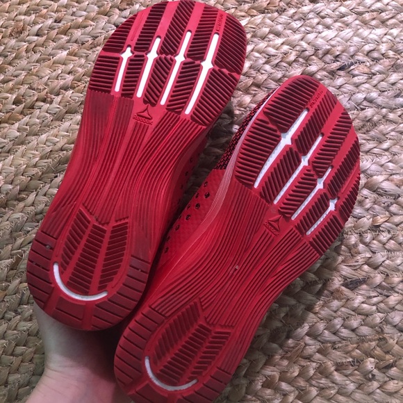 NWOT Red Reebok Trainers - Picture 5 of 5